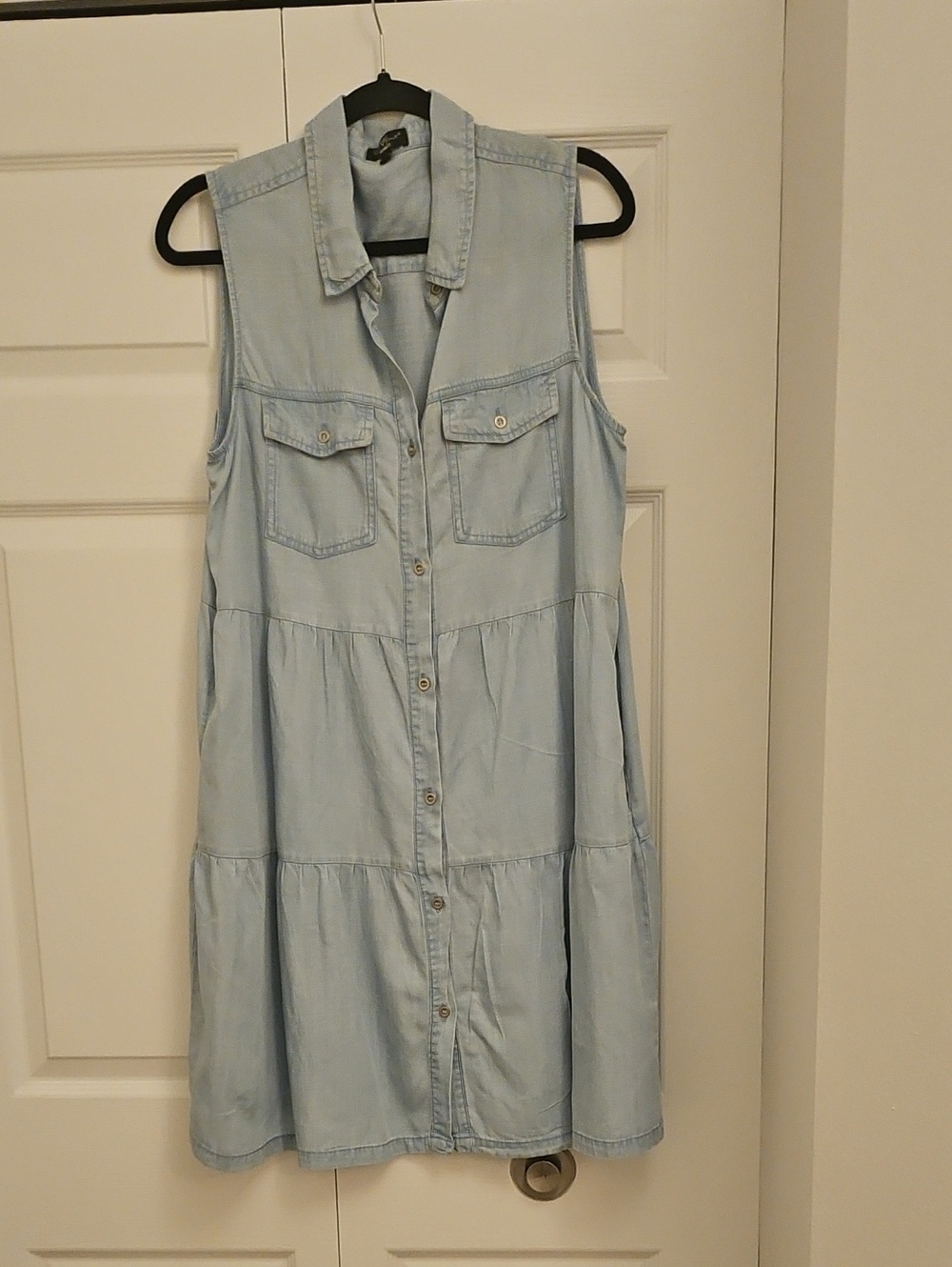 Velvet Heart Light Blue Sleeveless Tiered Denim Dress